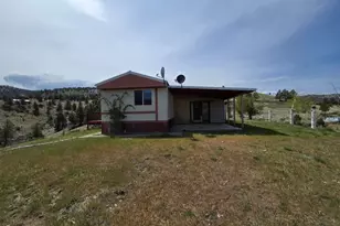 301 SW Huddleston Heights Dr, Mitchell, OR 97750 - Photo 24