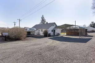 2355 NE Market St, Madras, OR 97741 - Photo 26