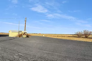 88265 Fairview Ln, Christmas Valley, OR 97641 - Photo 20