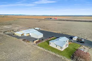 88265 Fairview Ln, Christmas Valley, OR 97641 - Photo 8