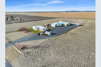 88265 Fairview Lane, Christmas Valley, OR 97641 - Photo 6