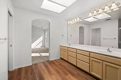 703 Summerwood Drive, Medford, OR 97504 - Photo 24