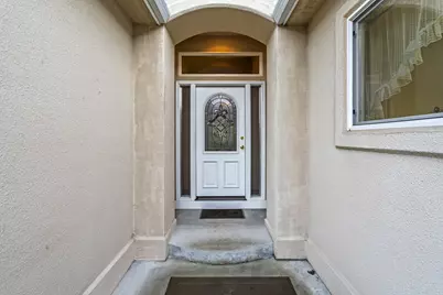 703 Summerwood Drive, Medford, OR 97504 - Photo 6