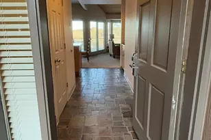 1936 Redtail Hawk Dr, Redmond, OR 97756 - Photo 2