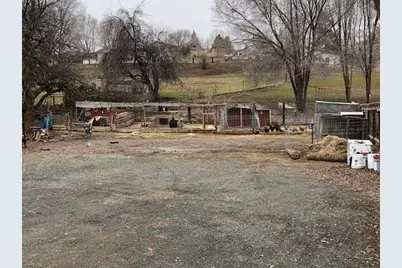 150 E Franklin Avenue, Dayville, OR 97825 - Photo 30