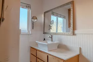 55 Crater Ln, Central Point, OR 97502 - Photo 6