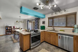 303 NW Poplar St, Madras, OR 97741 - Photo 10