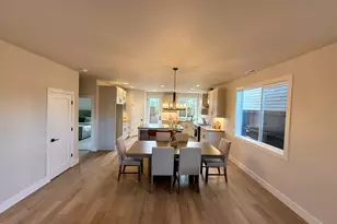 21841 SE Stromboli Ct, Bend, OR 97702 - Photo 4