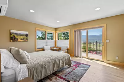 1320 N Mountain Avenue, Ashland, OR 97520 - Photo 8