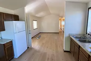 2385 Table Rock Rd, Medford, OR 97501 - Photo 4