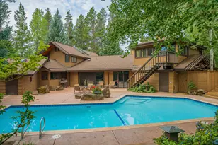 17606 Fairway Ln, Sunriver, OR 97707 - Photo 2