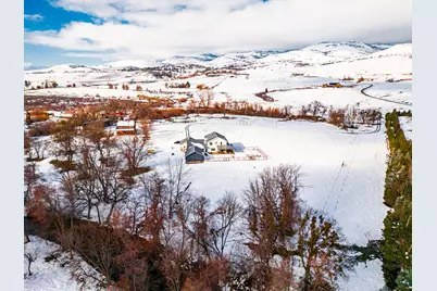 141 Majestic Lane, Ashland, OR 97520 - Photo 8