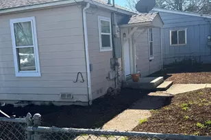 502 Benson St, Medford, OR 97501 - Photo 4