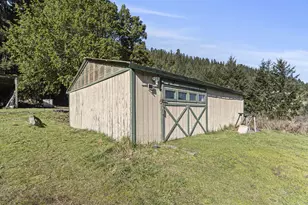 889 H Ave, Powers, OR 97466 - Photo 26