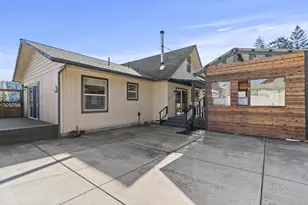 889 H Ave, Powers, OR 97466 - Photo 20