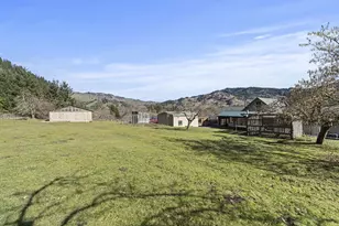 889 H Ave, Powers, OR 97466 - Photo 32