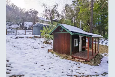 10523 Lower River Road, Grants Pass, OR 97526 - Photo 48