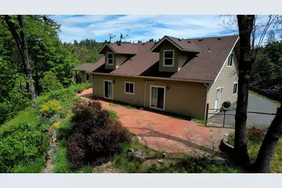 10523 Lower River Road, Grants Pass, OR 97526 - Photo 2