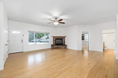 10523 Lower River Road, Grants Pass, OR 97526 - Photo 8