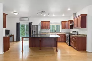 10523 Lower River Rd, Grants Pass, OR 97526 - Photo 10