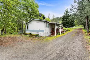 10517 Lower River Rd, Grants Pass, OR 97526 - Photo 4