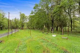 10517 Lower River Rd, Grants Pass, OR 97526 - Photo 20