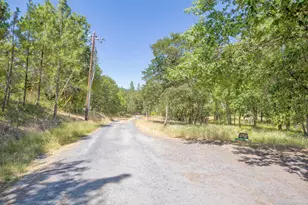 10517 Lower River Rd, Grants Pass, OR 97526 - Photo 14