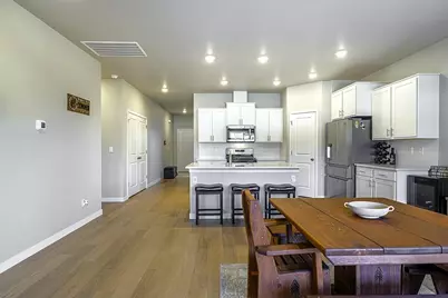 1928 Hannah Lane, Medford, OR 97504 - Photo 4