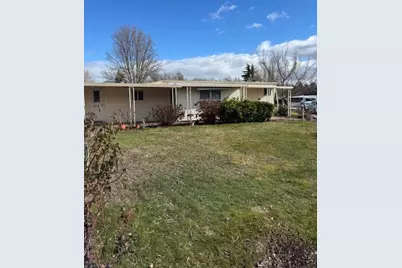 2252 Table Rock Road #SPC 102, Medford, OR 97501 - Photo 1