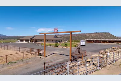 2250 S Main Street, Prineville, OR 97754 - Photo 2