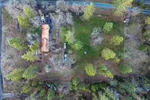 7310 W Evans Creek Rd, Rogue River, OR 97537 - Photo 12