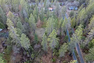 7310 W Evans Creek Rd, Rogue River, OR 97537 - Photo 16