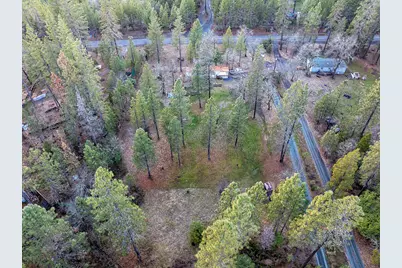 7310 W Evans Creek Road, Rogue River, OR 97537 - Photo 2