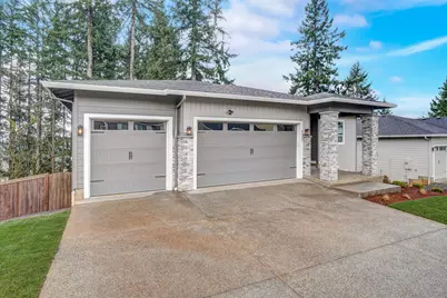 101 Butte Springs Trail #470, Eagle Point, OR 97524 - Photo 2