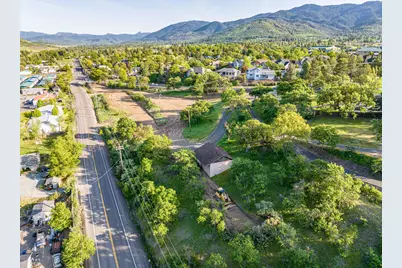 30 Knoll Crest Drive, Ashland, OR 97520 - Photo 22