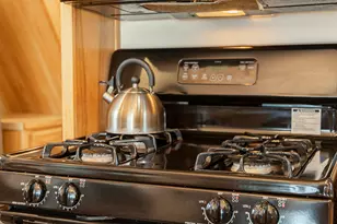 7979 Hyatt Prairie Rd, Ashland, OR 97520 - Photo 8