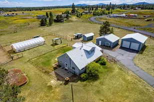 16631 Serpentine Dr, La Pine, OR 97739 - Photo 2