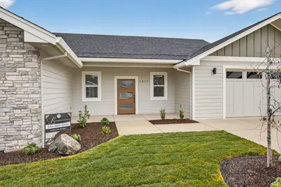 1317 River Run Street, Central Point, OR 97502 - Photo 6