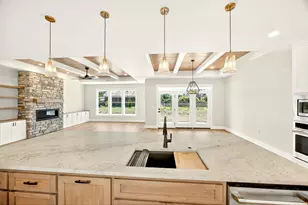 1317 River Run St, Central Point, OR 97502 - Photo 28