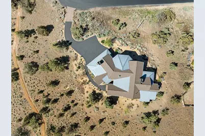 16368 SW Hat Rock Loop, Powell Butte, OR 97753 - Photo 6