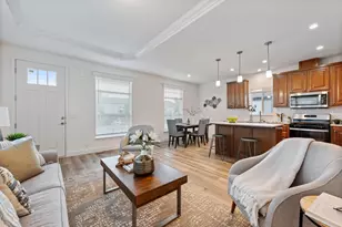 63742 Pavillion Pl, Bend, OR 97701 - Photo 4