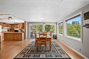 84 Meadow Ln, Shady Cove, OR 97539 - Photo 8