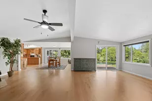 84 Meadow Ln, Shady Cove, OR 97539 - Photo 4