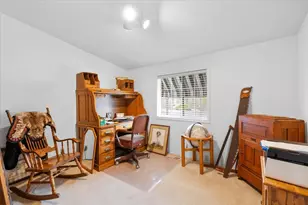 4624 S Pacific Hwy, Phoenix, OR 97535 - Photo 16