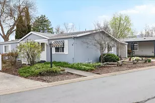 4624 S Pacific Hwy, Phoenix, OR 97535 - Photo 1