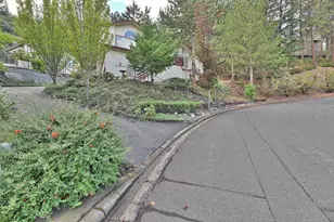 932 Morton St, Ashland, OR 97520 - Photo 34