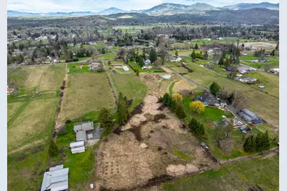 [Address not provided], Grants Pass, OR 97527 - Photo 32