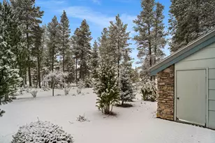 57037 Peppermill Cir, Sunriver, OR 97707 - Photo 18