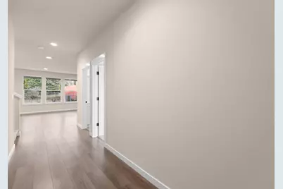 148 Valemont Drive #11, Eagle Point, OR 97524 - Photo 6