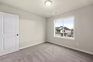 148 Valemont Dr, Eagle Point, OR 97524 - Photo 46